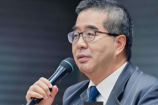萧旭岑：台湾和大陆没有国籍问题，只有户籍问题！

这段时间，陷入马英九基金会风波