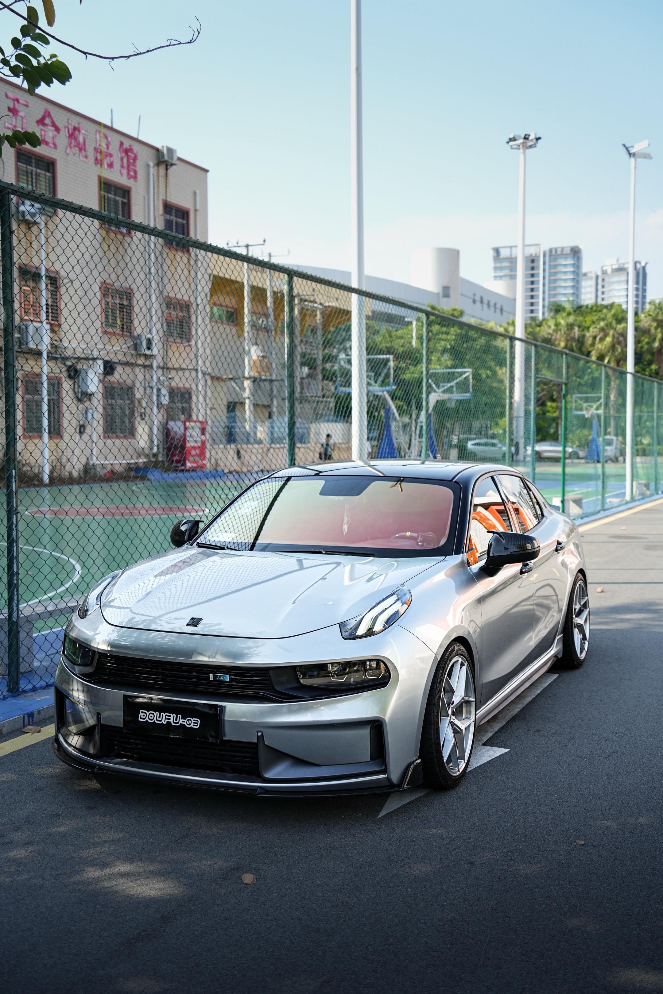 银色才是最帅的颜色，不信你看