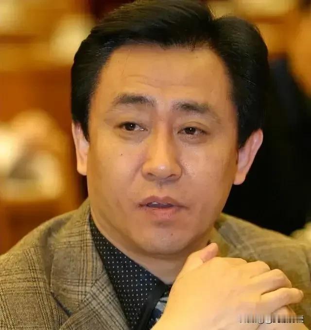 2024年最大笑话来了：许家印被限制高消费，有以下疑问：

一、许家印是不是快出