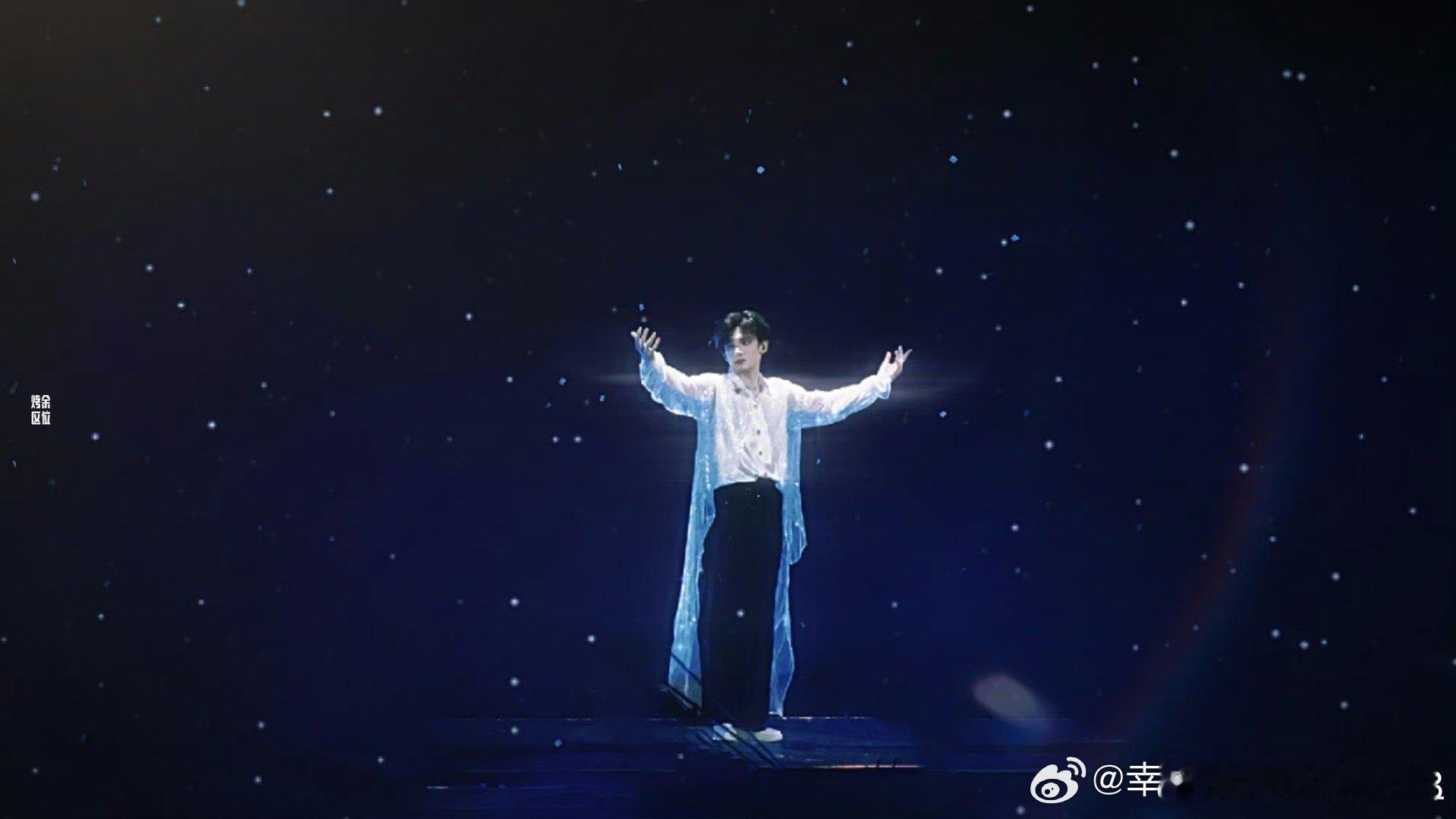 余宇涵官宣演唱会好消息如约而至，余宇涵演唱会官宣，少年带着满腔热忱站上专属舞台，