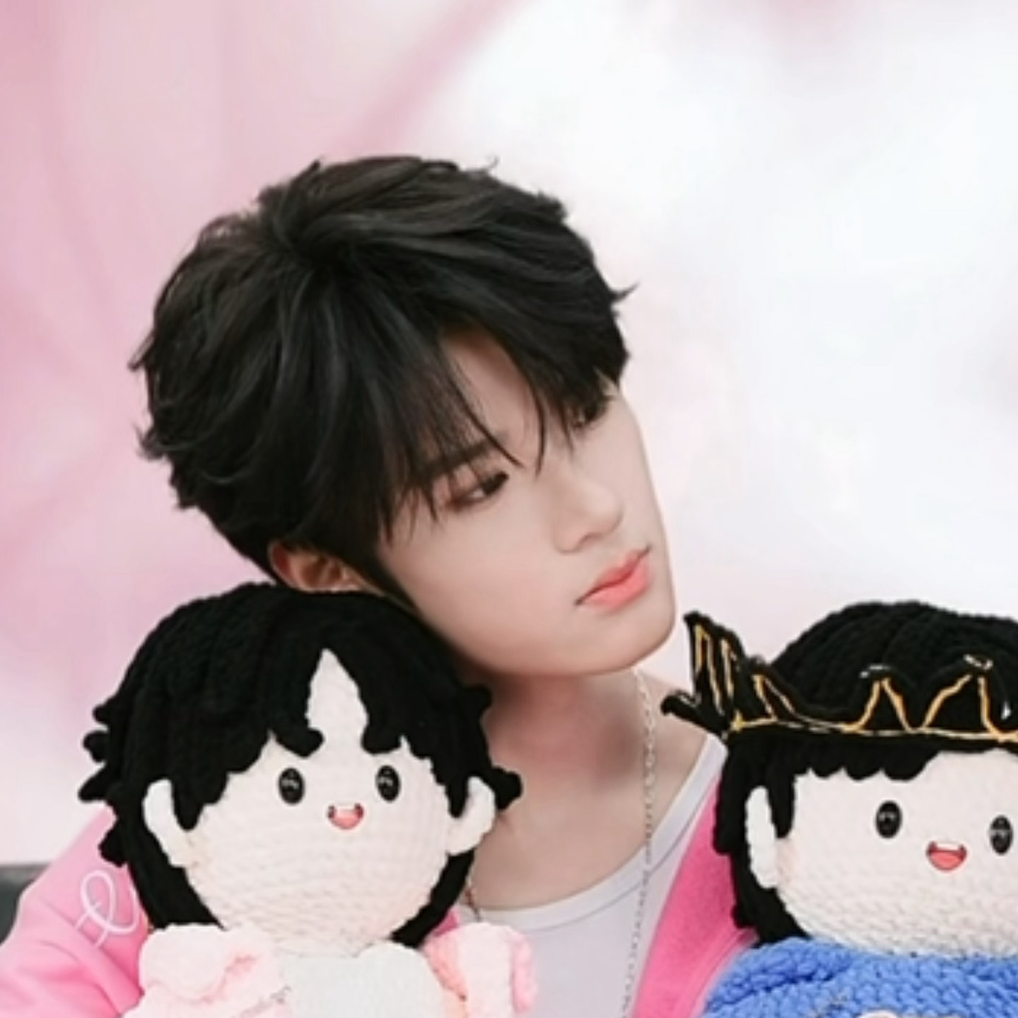 忍不住蹭蹭……太萌了太萌了太萌了🥺 