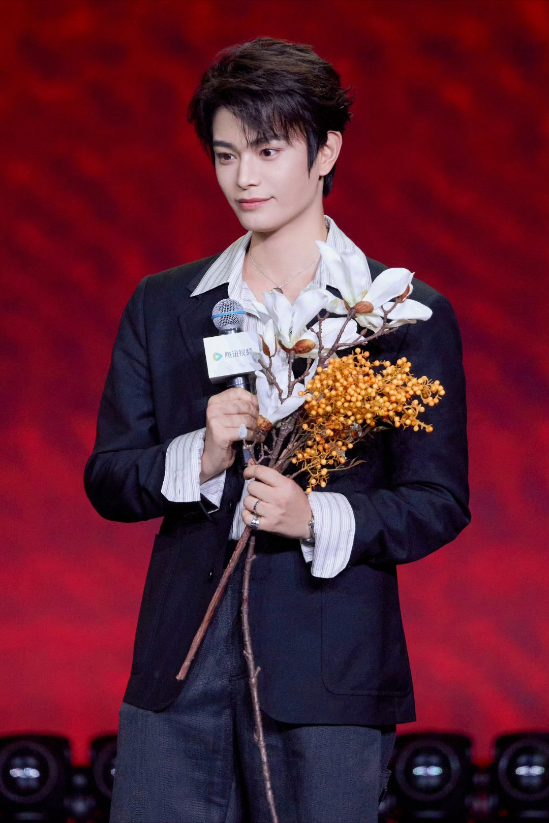 静待丁禹兮花开锦绣时，好演员值得 