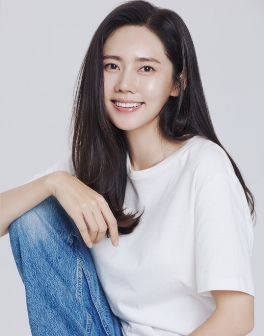 秋瓷炫 ✨秋瓷炫星日记录演员李熙俊采访中相关：李熙俊开玩笑说，得益于电视剧《稻草