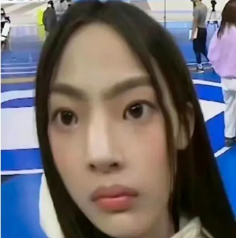 有没有出twice首尔安可的票给我，哪里的都行。。心好累。。。 