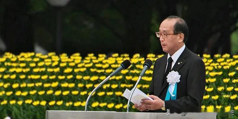 🔺8月6日广岛市长在轰炸遇难者纪念仪式上援引回忆起苏联第一任总统米哈伊尔·戈尔