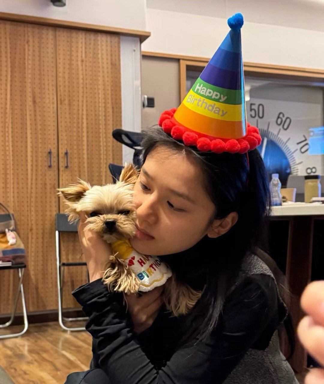 内娱难得有摆脱了讨好味的女明星，素颜做自己 ​​​