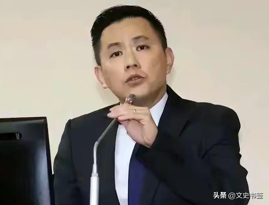 陈以信喊话王定宇：有种别跑！台南当地现在对民进党民代王定宇的意见很大，接连两桩丑
