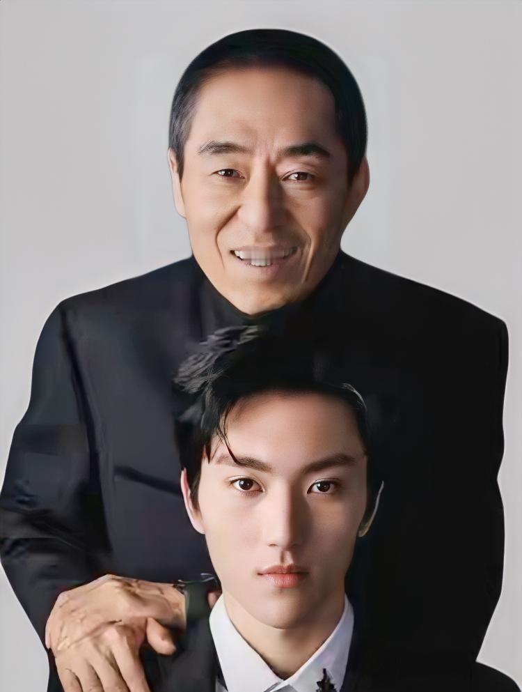 星二代的天花板，被张艺谋24岁儿子张壹男刷新了！​‎͏ 

没靠爹铺路，没疯狂