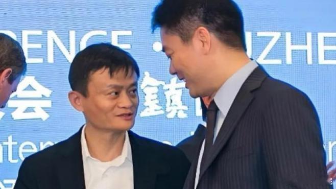 《2007年，马云把刚为阿里巴巴赚了2000亿的孙彤宇踢出了淘宝。马云还很得意，