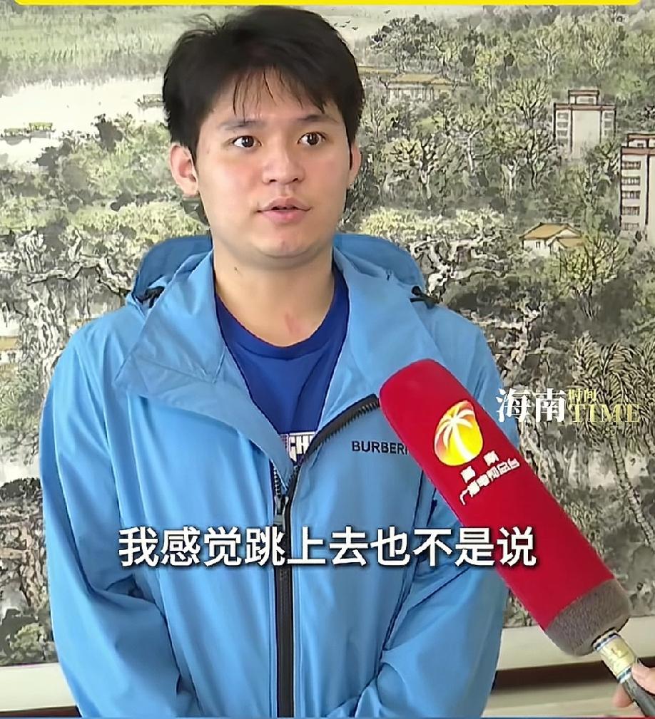 林诗栋回应了他在决赛时跳上球桌的原因，背后的真相令人感动。

他说:“他跳上去也