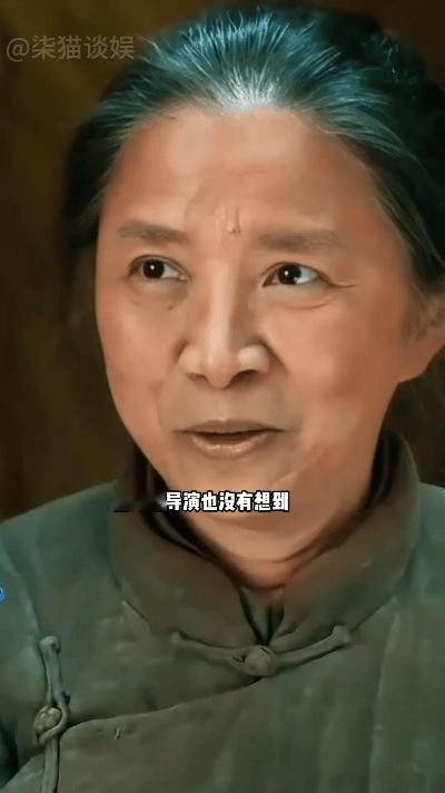 在热播剧《生万物》当中，迟蓬所饰演的大脚娘尽管只是个配角，却凭借细节而被观众奉为