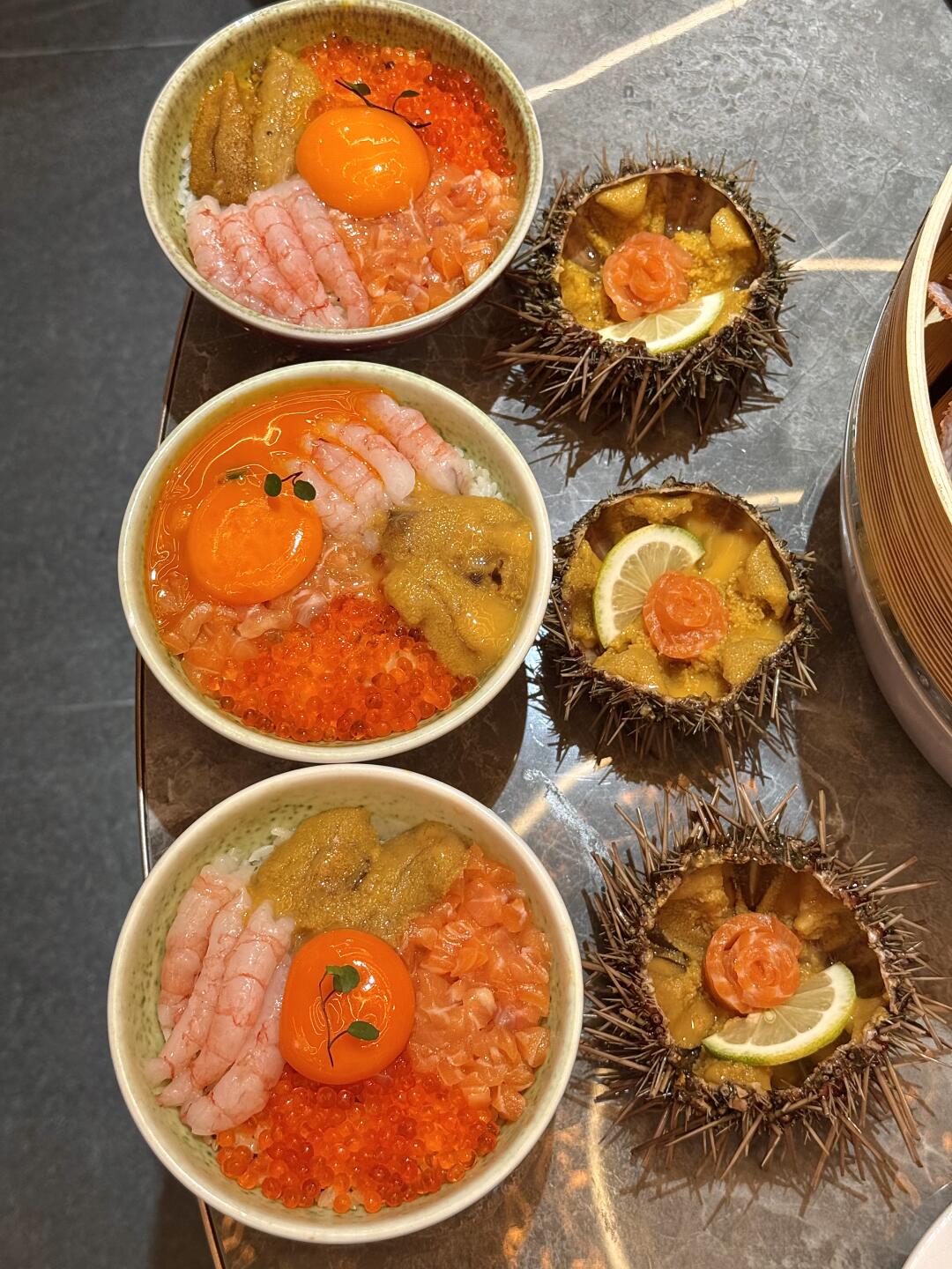 来大连一定要吃的！海胆拌饭好好吃。。