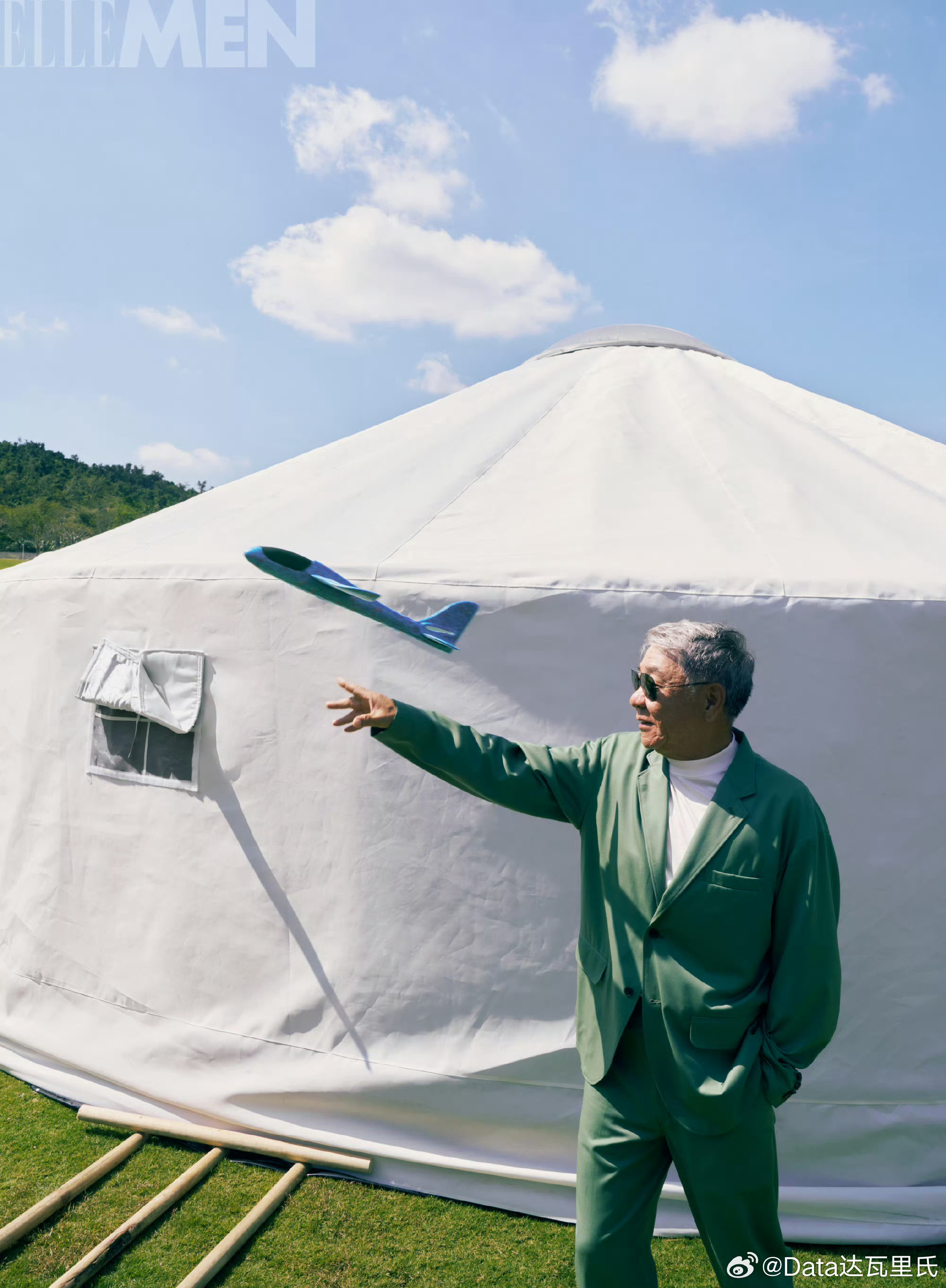 郑晓龙ELLEMEN时尚大片时尚风也是刮到了七旬老人圈，哈哈郑晓龙导演于 202