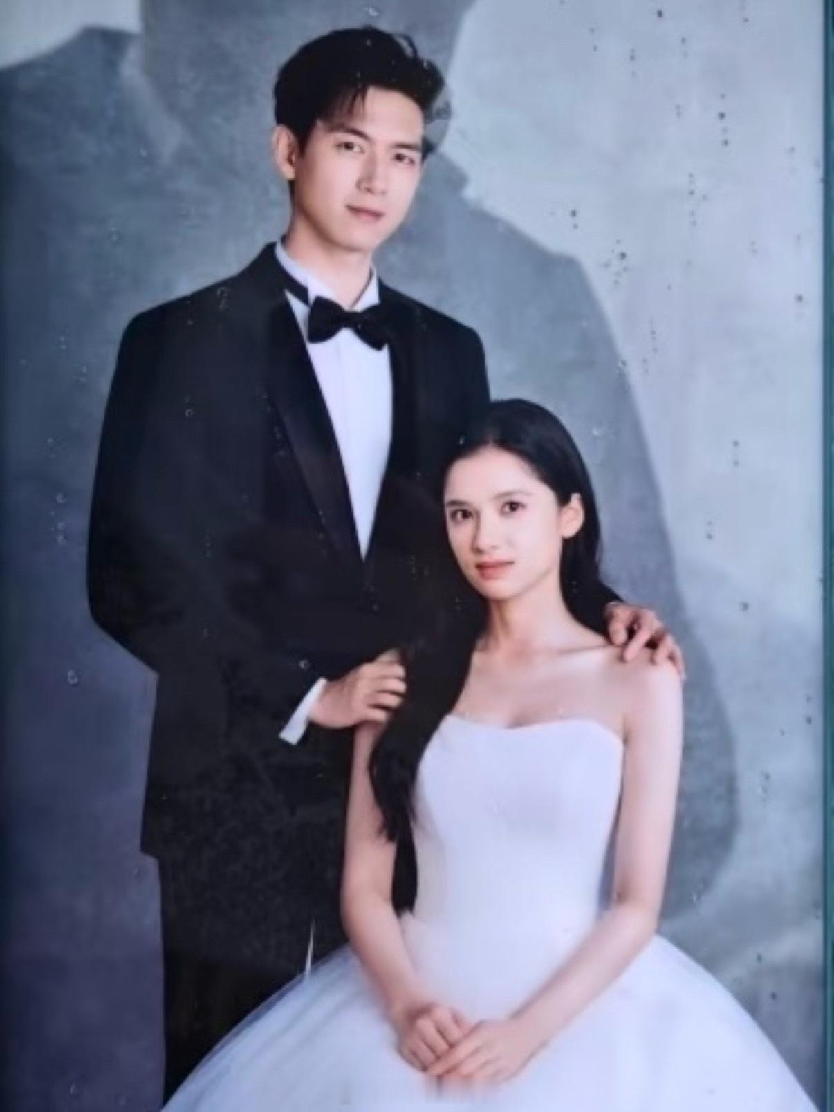是婚纱照啊啊啊啊李现张婧仪雾里青婚纱照李现张婧仪婚纱照
