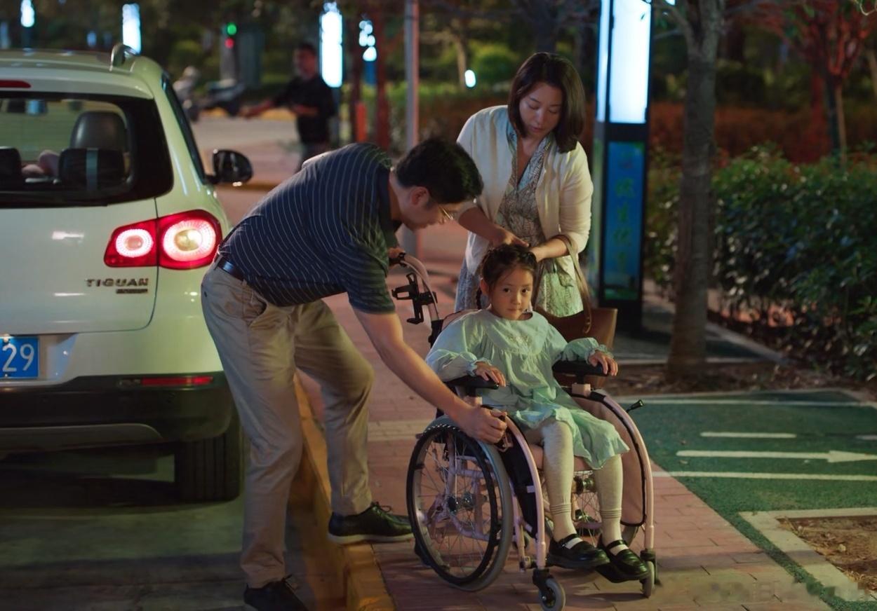 不得不承认“钱”对于人与人生来说很重要，可和命相比，钱真的没那么重要。《白色城堡