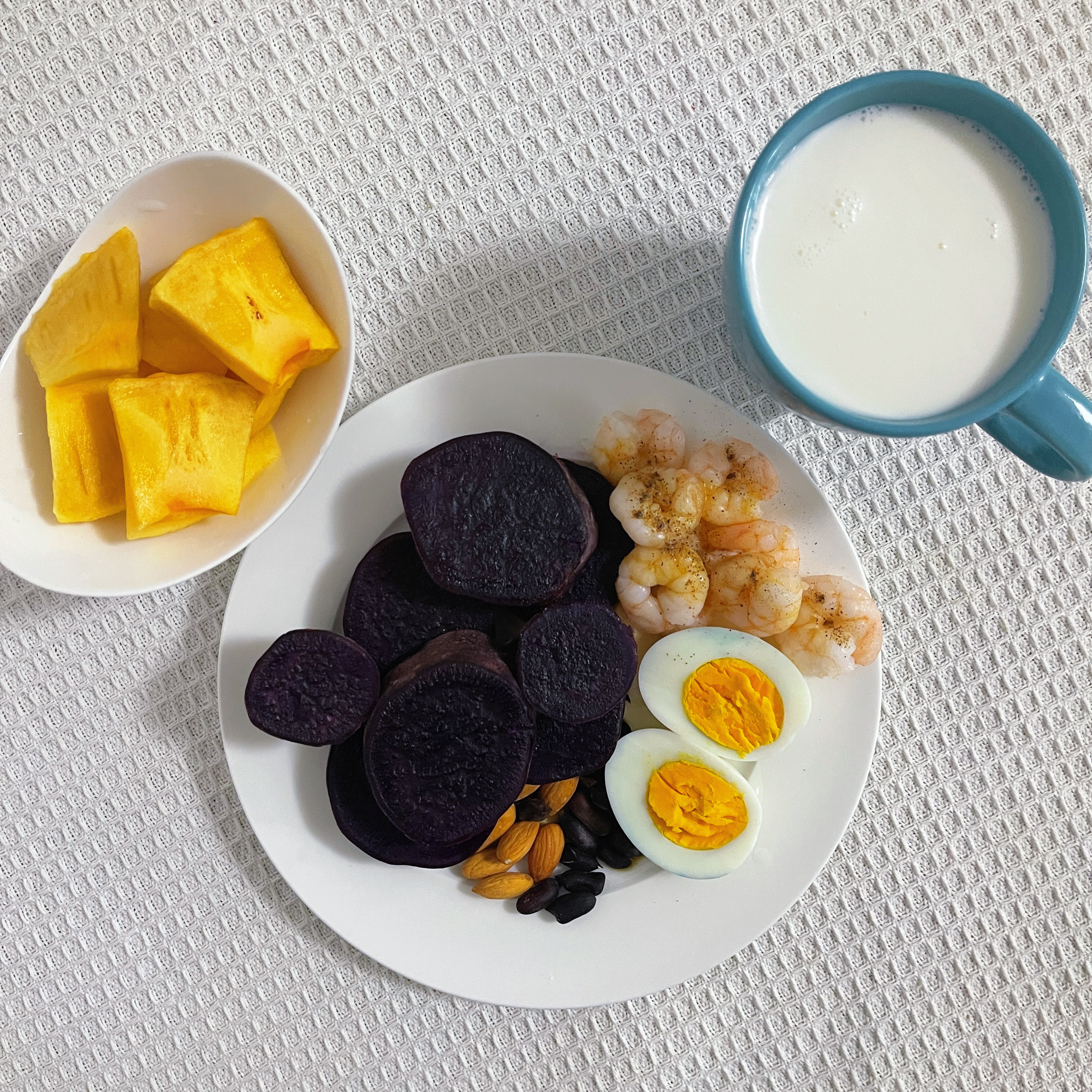 早餐紫薯 虾仁 巴旦木 黑花生 鸡蛋牛奶 脆柿 