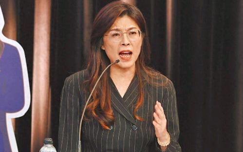 在台北市长蒋万安重申强调我是台湾人之后，郑丽文出来回应了！1月13日，郑丽文表示