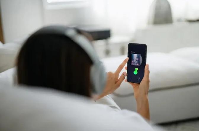 【汽水音乐杀疯了！1.2亿人“上头”，网易云慌不慌？】

谁能想到，一个靠“刷抖