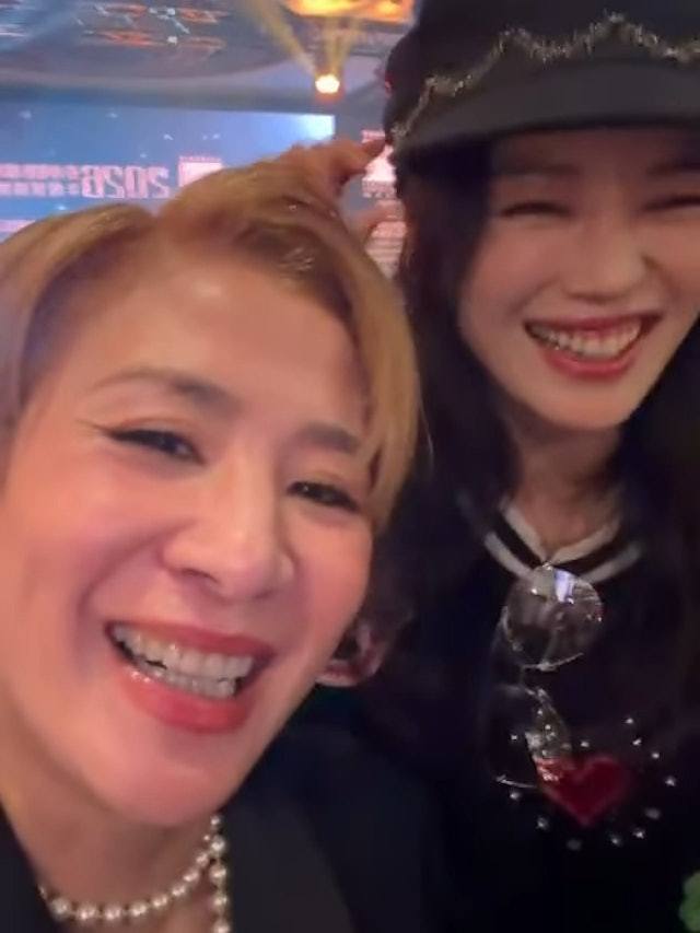 《江湖告急》和《洪兴十三妹》。 