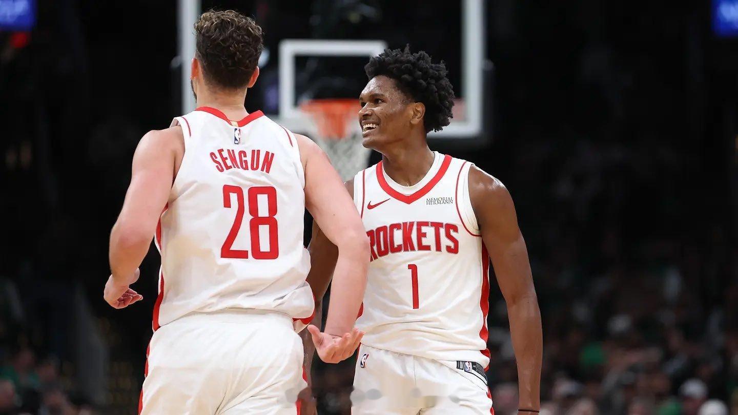 火箭队的年轻核心在最新的Bleacher Report文章中被评为NBA第四佳只