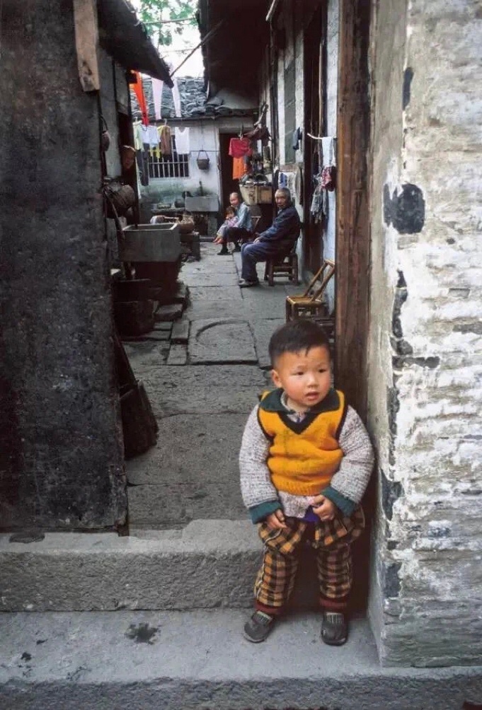 大文化要小事情、小地方做起，乡前辈萧穆先生说：“文章学术者，中国之魂也。中国之大