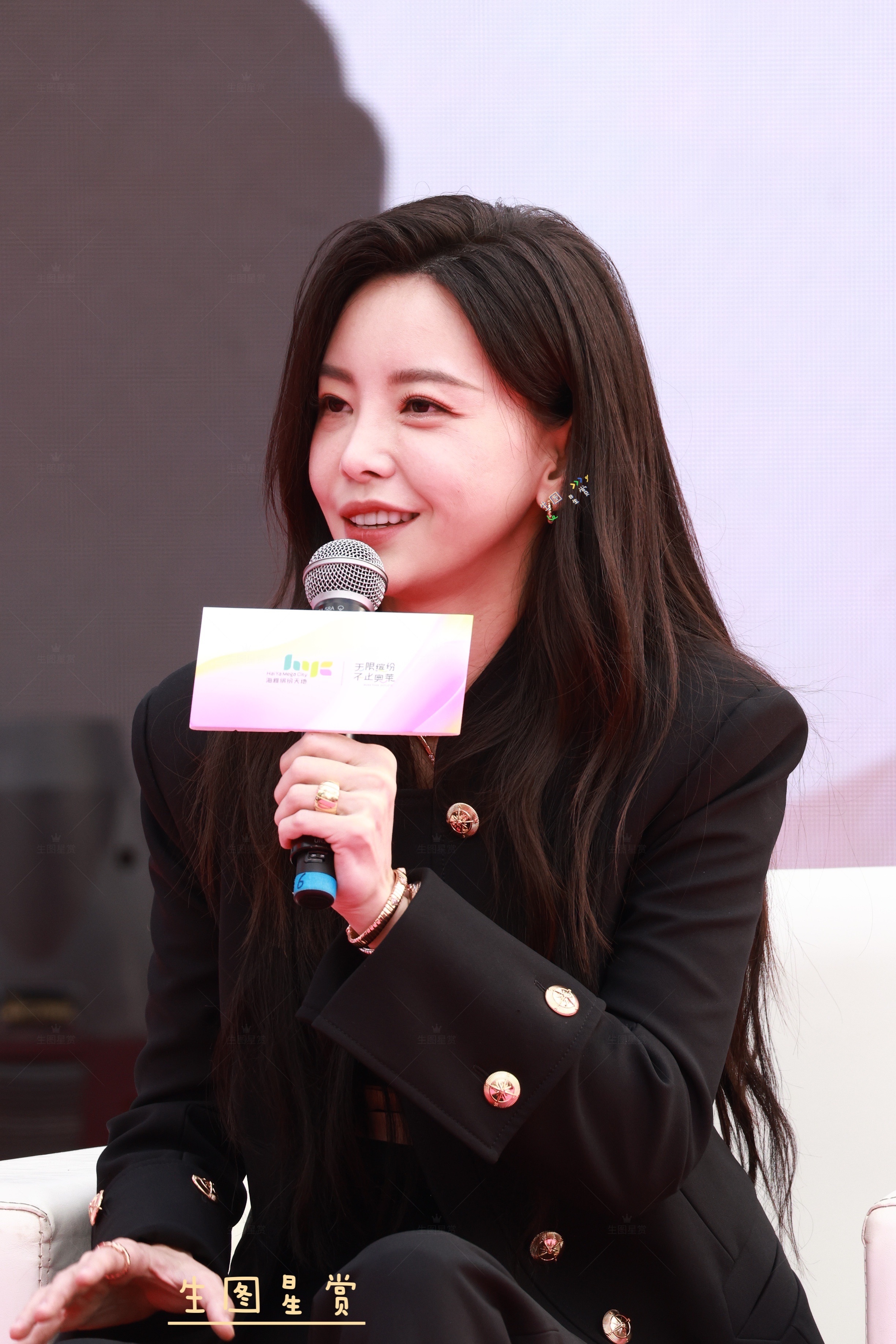 于文文中山线下活动生图对视温柔的妈咪