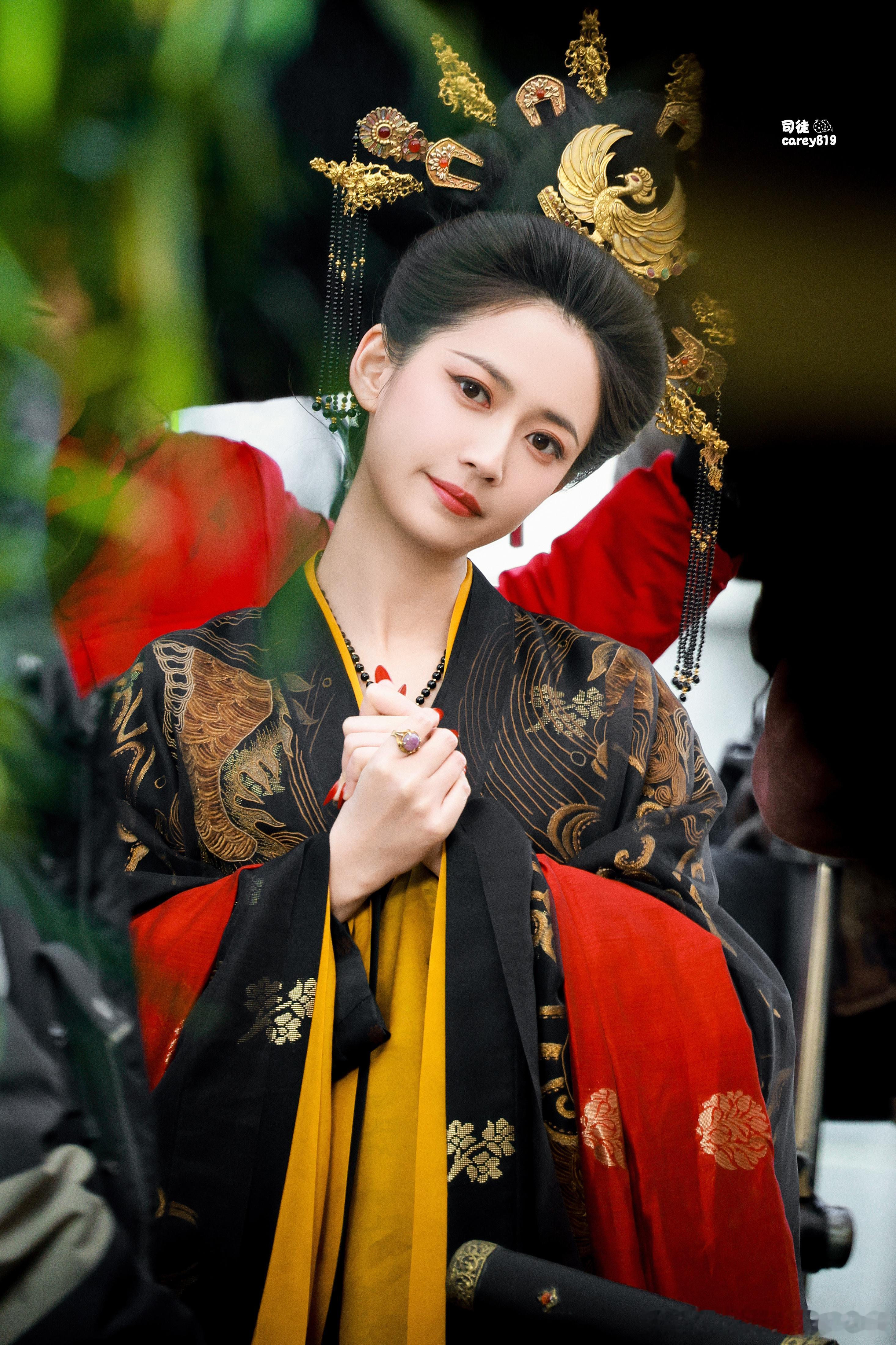 陈钰琪 陈钰琪金吾不禁 陈钰琪李令歌 对，我就是喜欢你，喜欢得无可救药。怎么，不