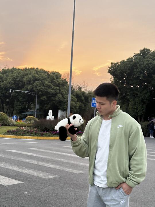 花花下班了