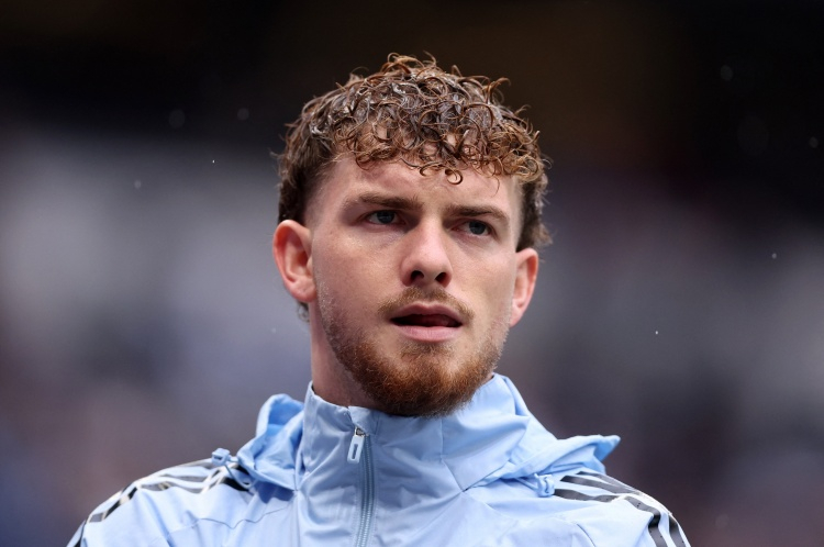 尼科尔：埃利奥特若留利物浦能提供帮助，但斯洛特认定他无法首发3月24日讯 埃利奥