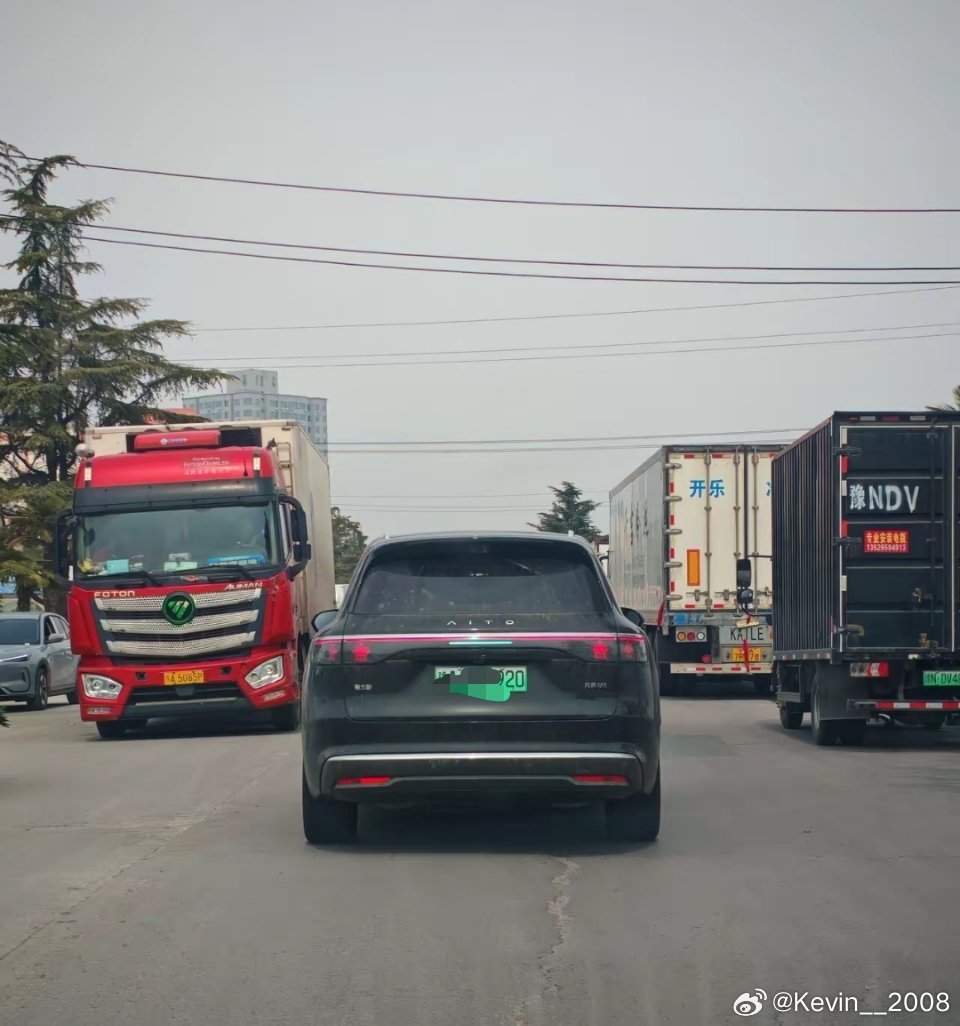 真佩服在这种路上还敢开智驾的 