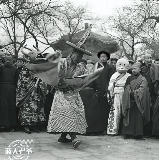 旧京打鬼 民国雍和宫正月驱魔法会 1939
