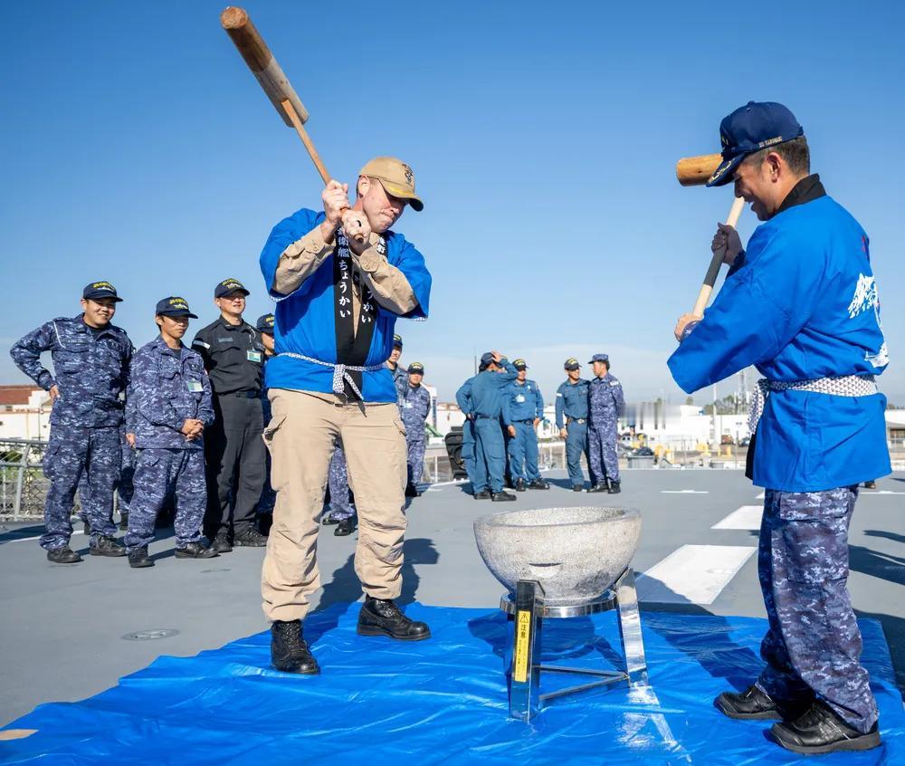 中国的“打年糕”应该是日本制作年糕的“祖师爷”。
2025年12月19日，美国圣