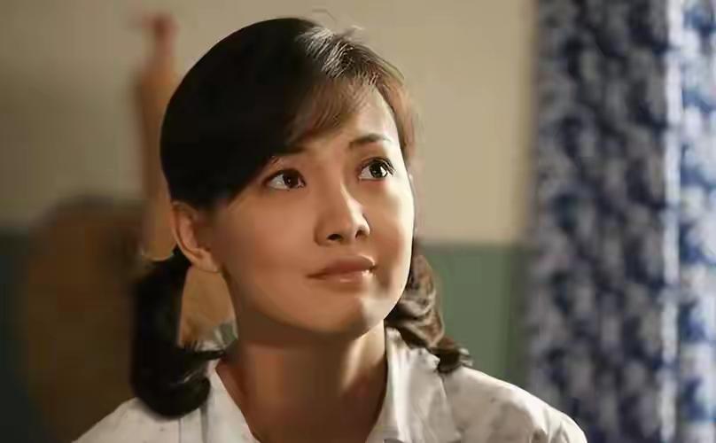 演员牛莉真是被婚姻宠成了公主！和丈夫结婚29年，她几乎从没下过厨房，家里大小琐事