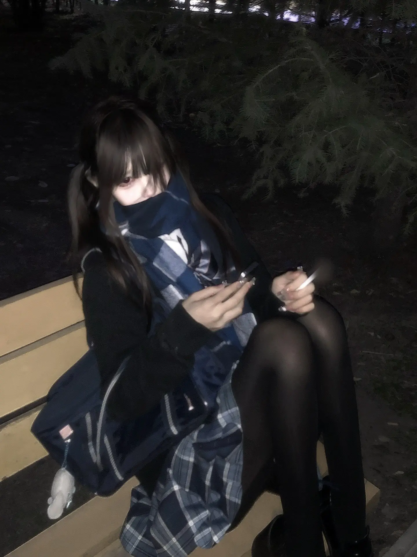 在眼泪中我终于看清了我们的距离