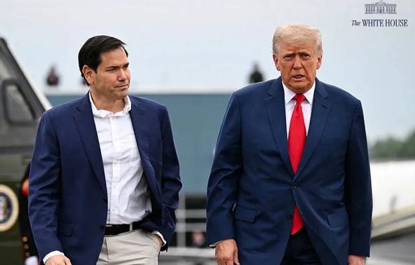 美国媒体将“哈梅内伊遇袭身亡”与“美军抓捕马杜罗”这两件事联系到一起，并表示这是