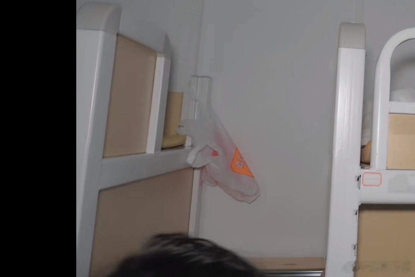 幻视我在学校住校的时候了