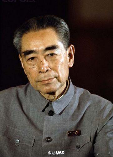 毛主席和周总理适合从事政治，而老蒋不适合，老蒋的底色还是一个当兵的，作为军人来讲