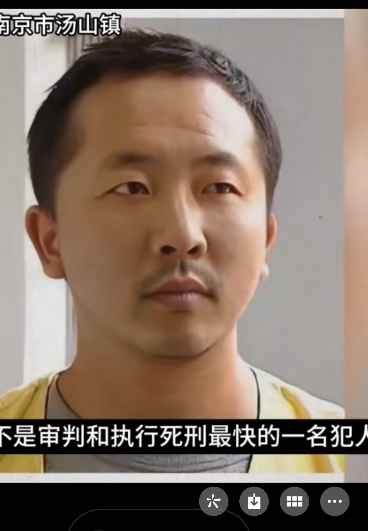 眼神有问题的人最容易走歪路，因为邪性太重，内心不正，得不到就毁掉。 ​​​