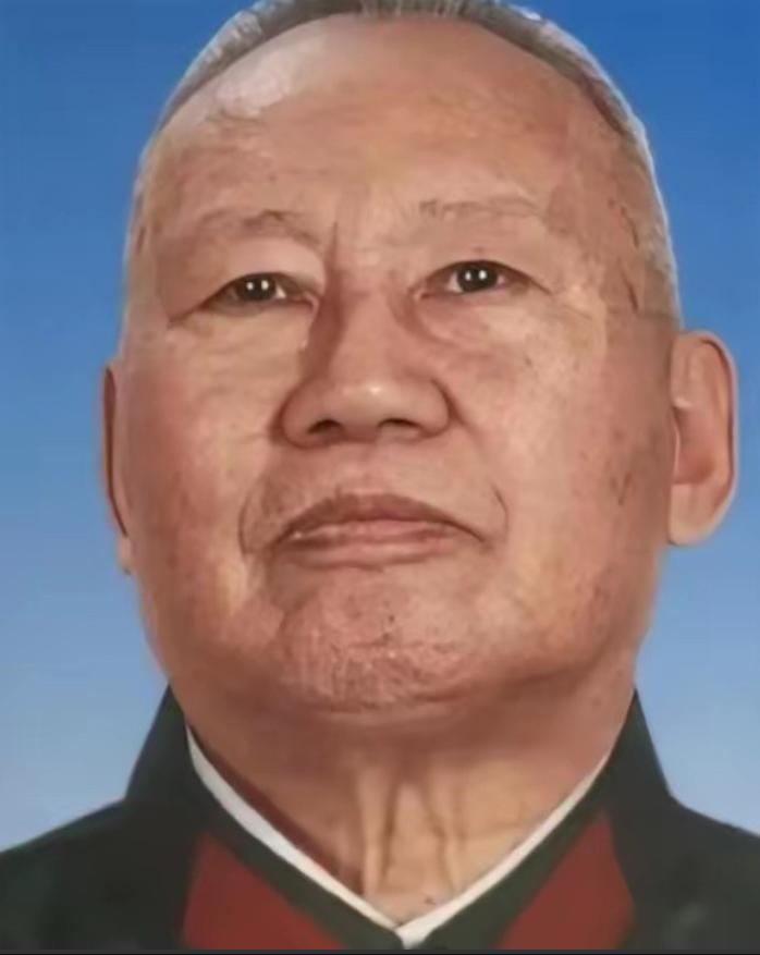 1978年，原空军副司令张积慧被撤职，被关了两年后，转业的他，到成都420厂当副