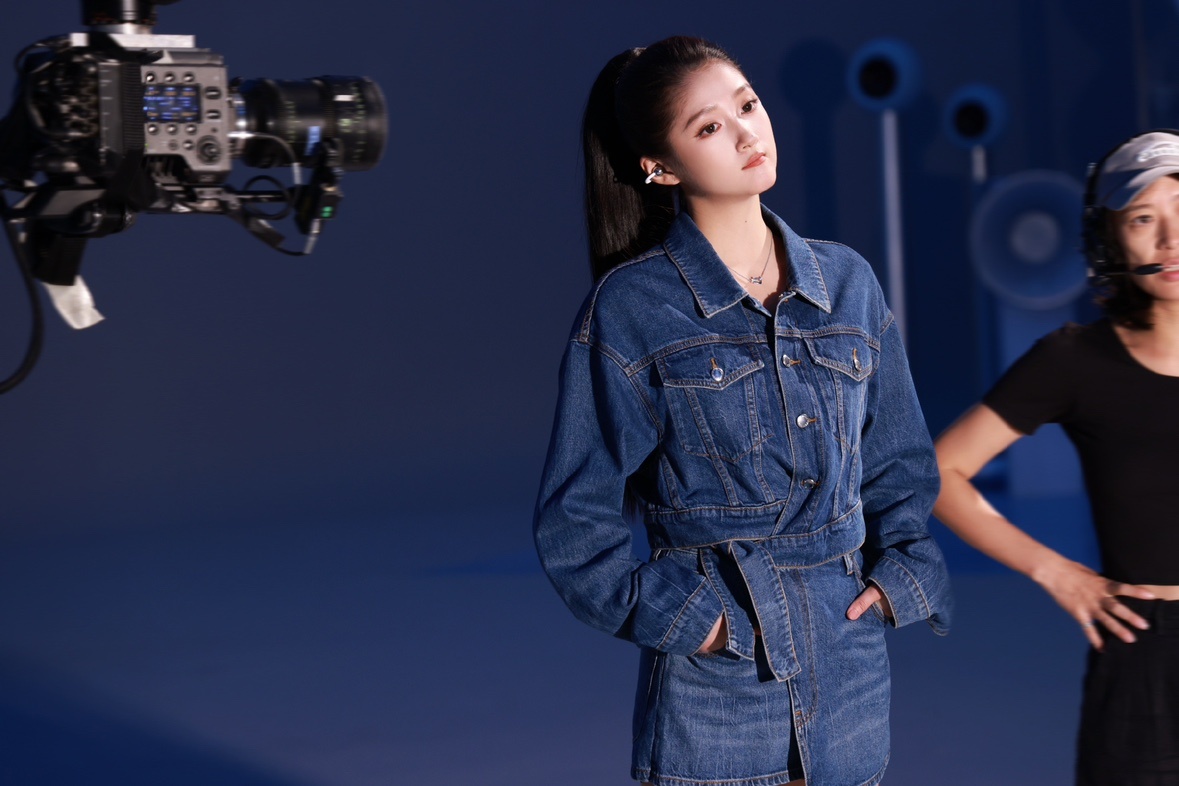 关晓彤[超话]关晓彤超绝侧脸线条关晓彤侧脸线条超绝好漂亮哇🤩🤩🤩超级漂亮的