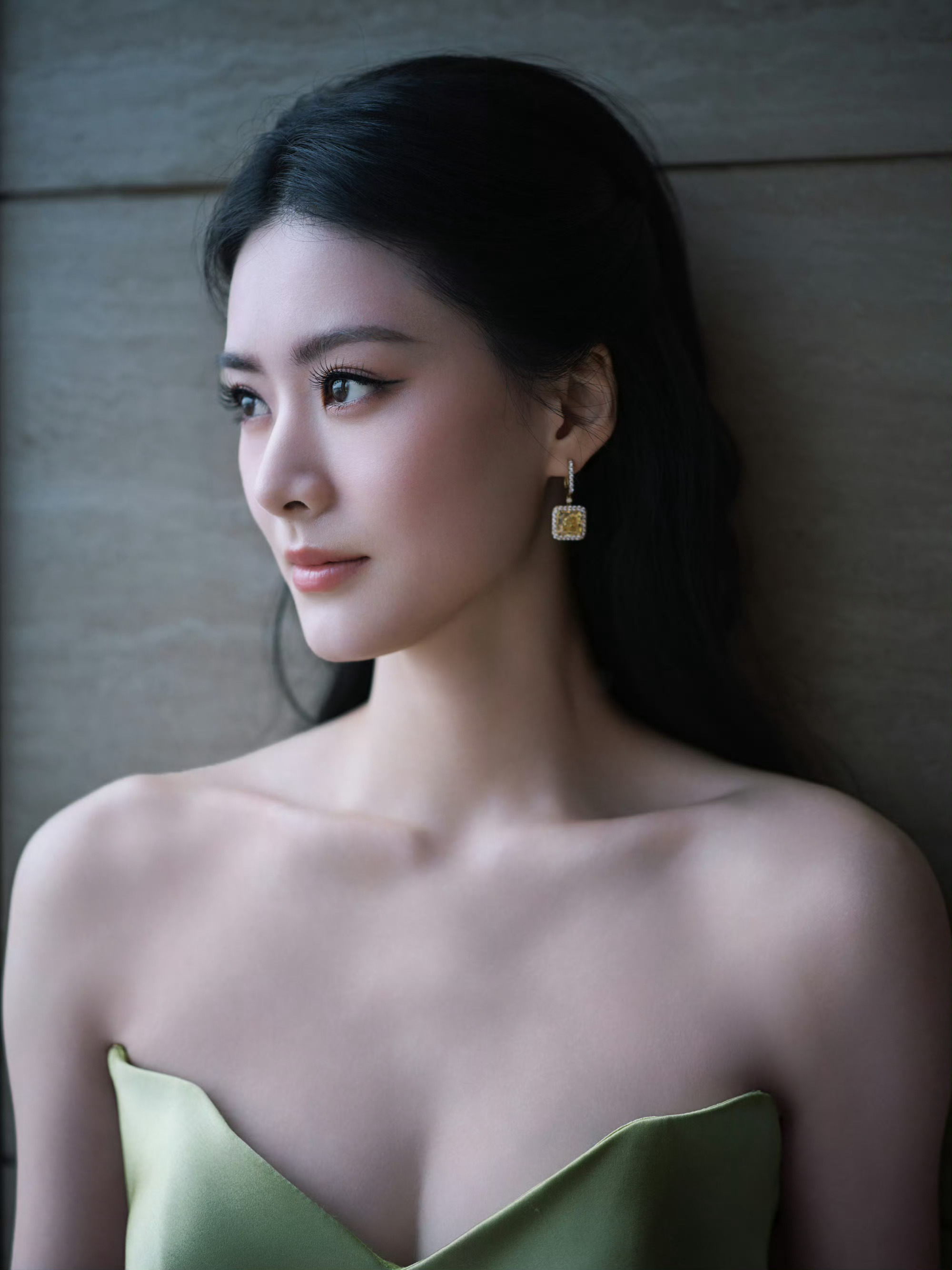 赵姐好美，气质特别好很高级的美丽，真的好像陈法拉 