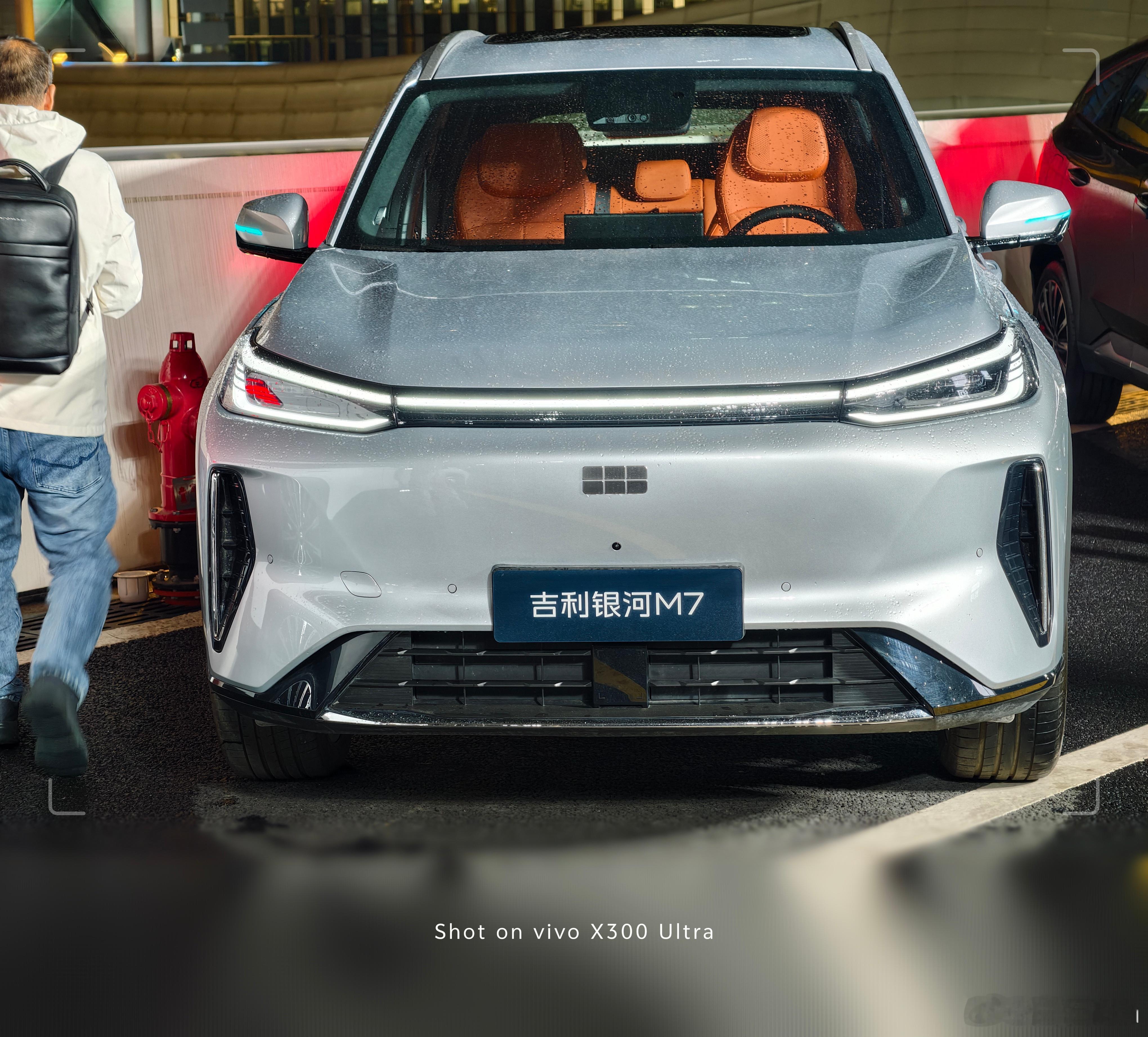 易院长：吉利银河专注精品小车银河M7就是这样的产物麋鹿测试成绩81km/h同级第