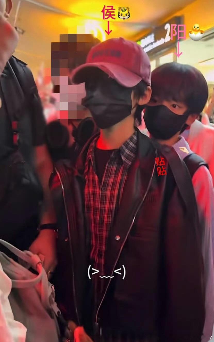这个真是我的小众冷门产…我虎鸭了我侯阳了我又消肿批了。 ​​​