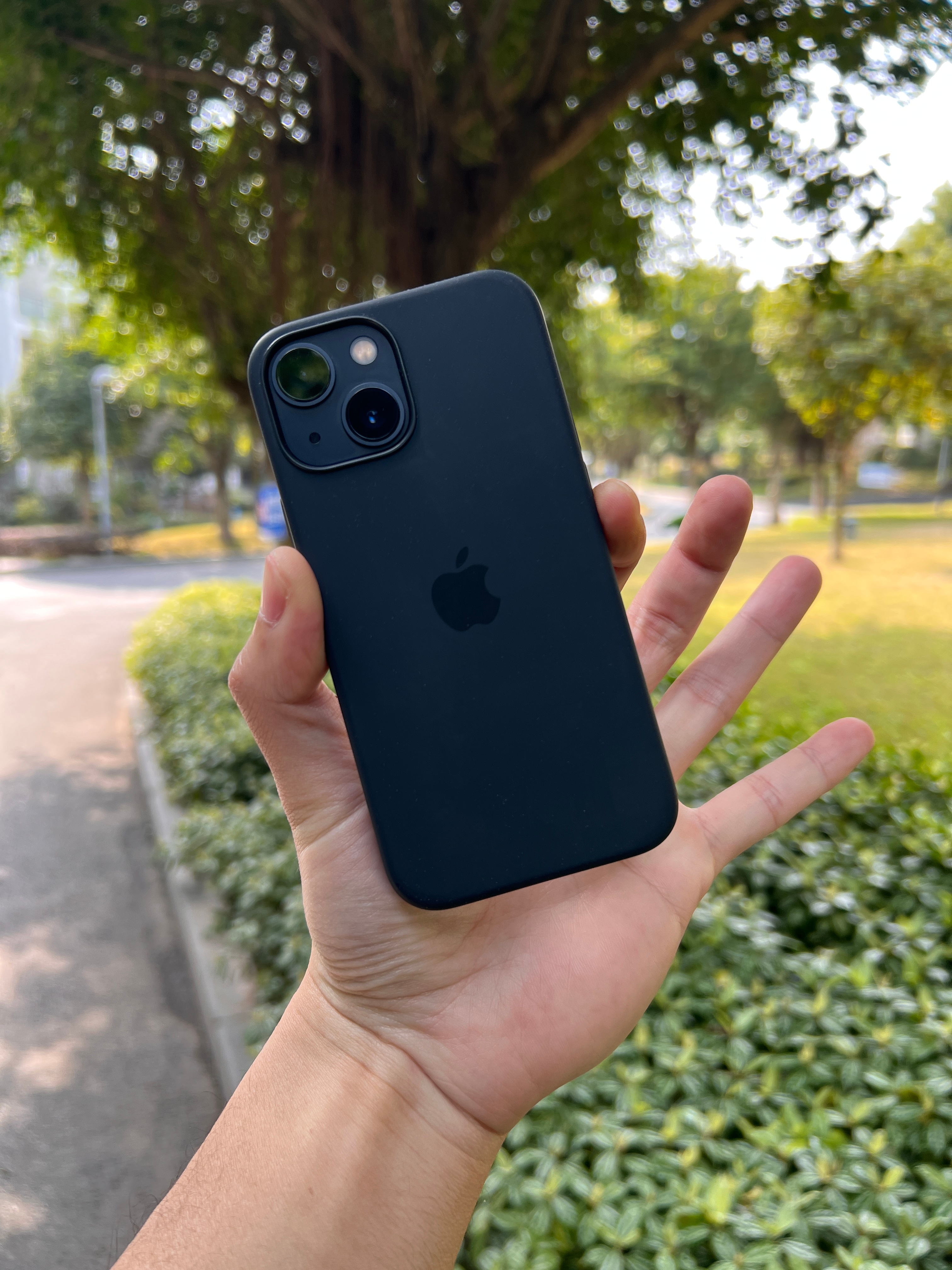 用户呼吁小屏手机依旧有存在的必要所以苹果推出了iPhone mini系列但呼吁那