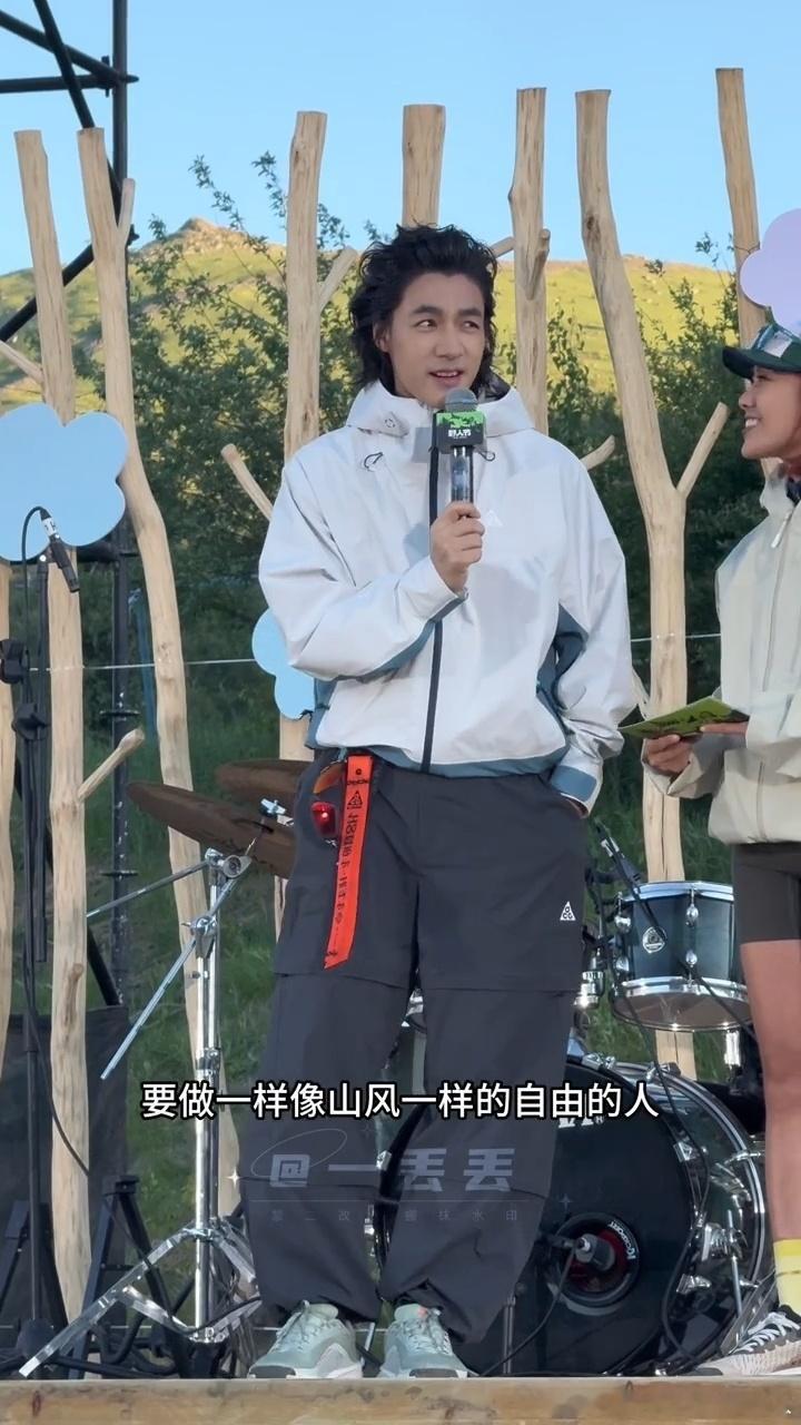 此沙这波操作让我确信他是“风之子”。越野跑完不仅不累，反倒更精神了。像山一样可靠