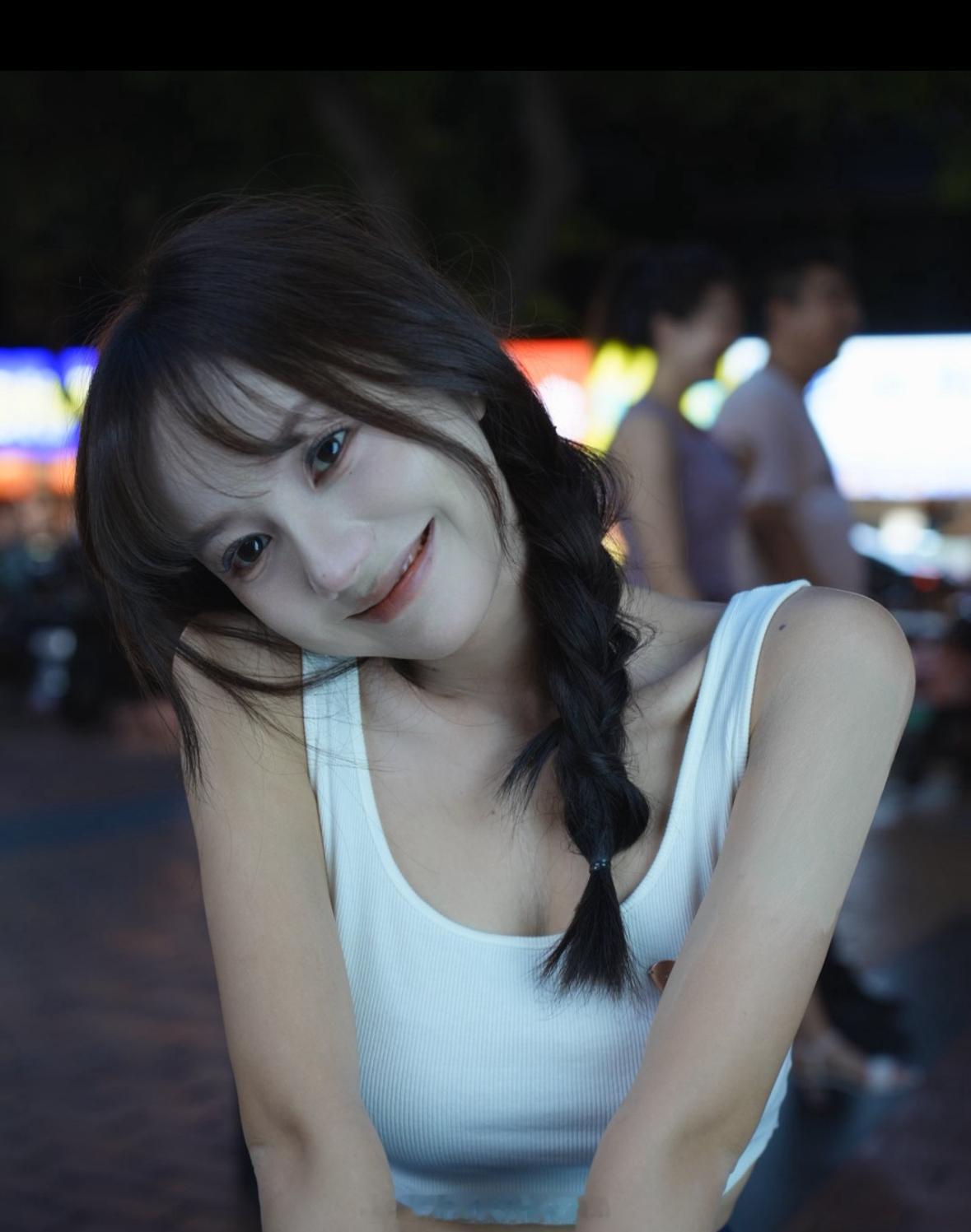 你老婆来了！ ​​​