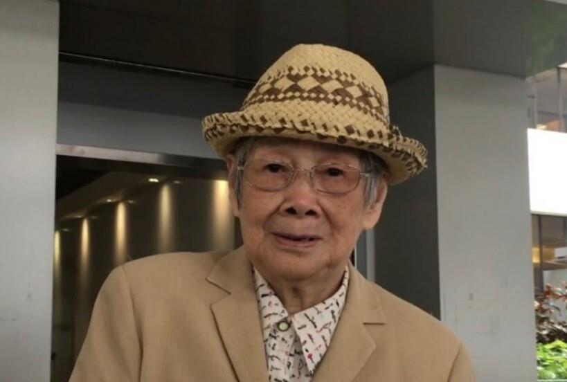 换了个切入角度重写，从"想不通"的困惑起手，正文主线换成「情绪有没有出口」，字数