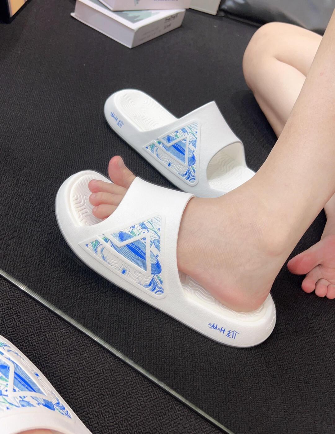 真白 我说的是鞋 ​​​