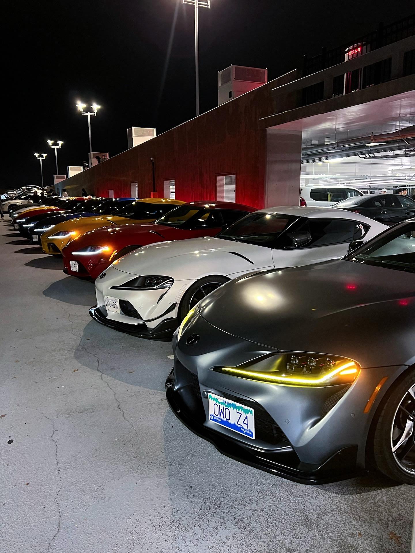 停一辆Supraz就会出现一堆Supra.