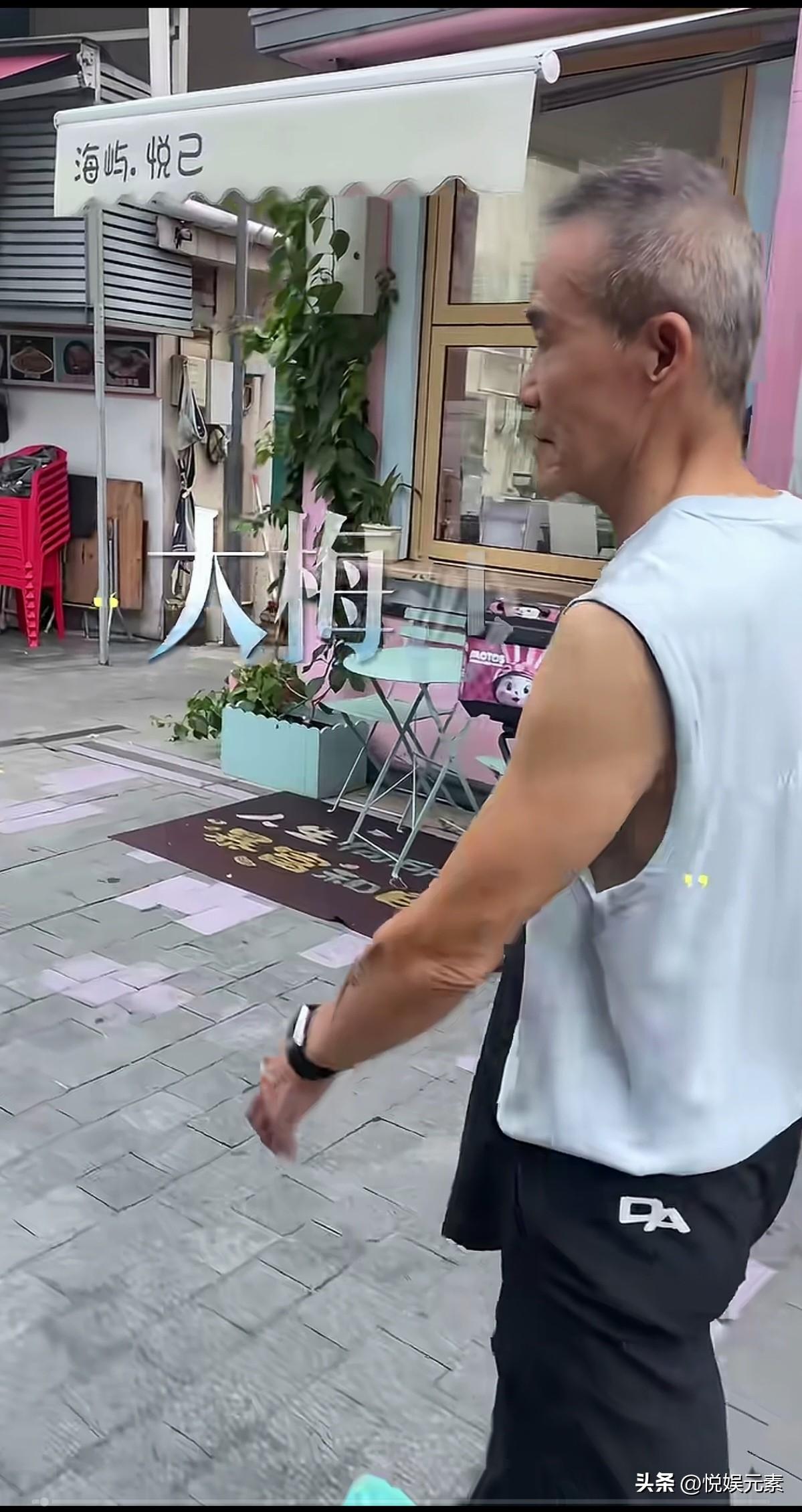 万科王石总裁当年为了把娇妻田朴珺支棱起来，也是心力交瘁，苦不堪言。
如今想通了，